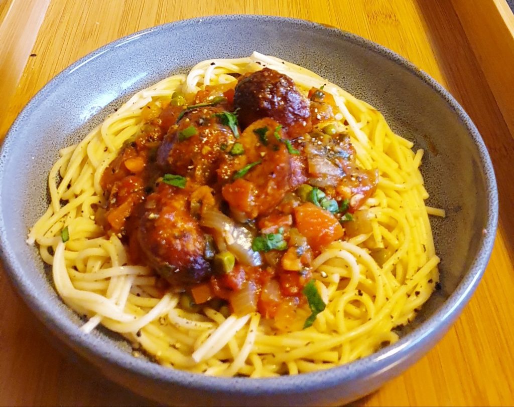 Chicken Meatball bologneseish Feed Your Family for £20 a week